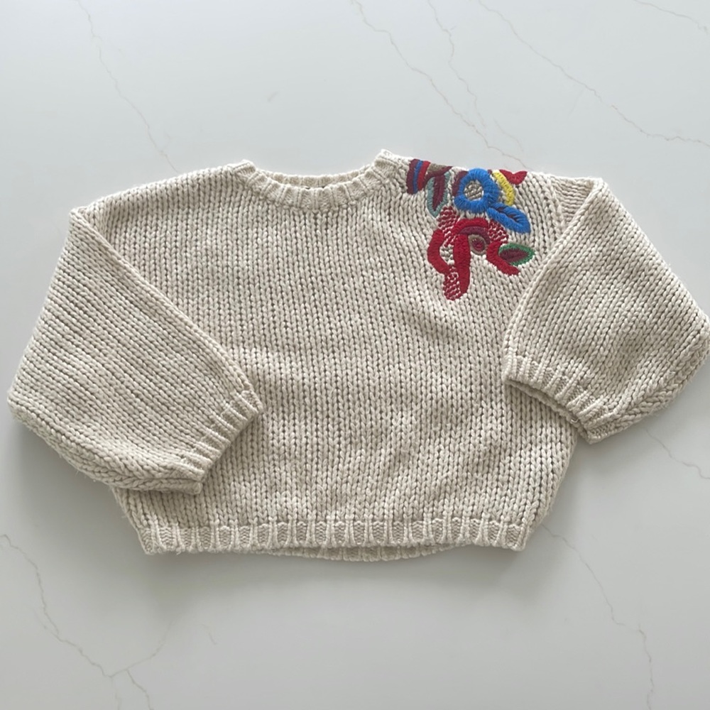 Zara chunky knit crop sweater in natural color size small